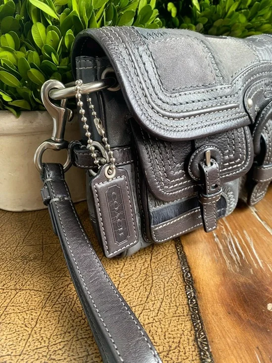 Coach Legacy Limited Edition Garcia Pieced Leather XL Clutch - Picture 5 of 15